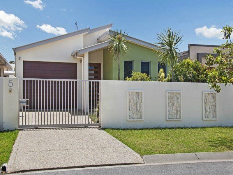 5 Nevis Court, Kawana Island QLD 4575
