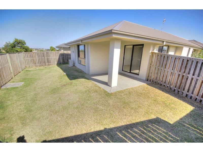 34 Hillsborough Circuit, BRIGHTWATER, Mountain Creek QLD 4557