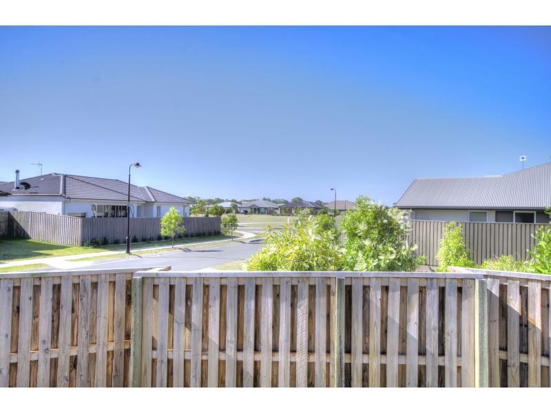34 Hillsborough Circuit, BRIGHTWATER, Mountain Creek QLD 4557
