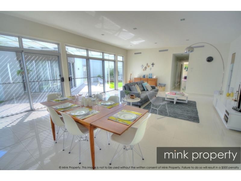 22 KURRIMINE Crescent, BRIGHTWATER, Mountain Creek QLD 4557