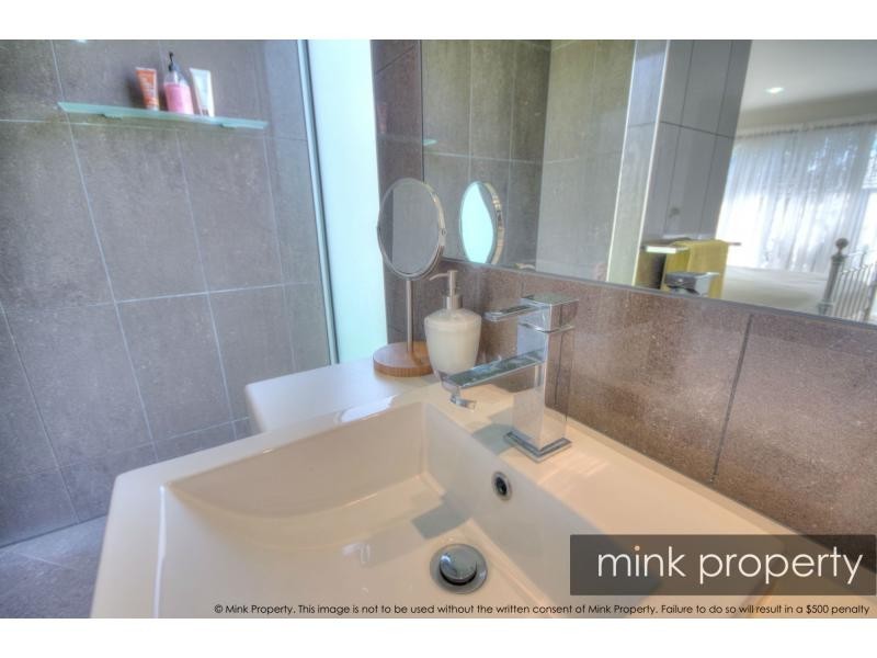 22 KURRIMINE Crescent, BRIGHTWATER, Mountain Creek QLD 4557