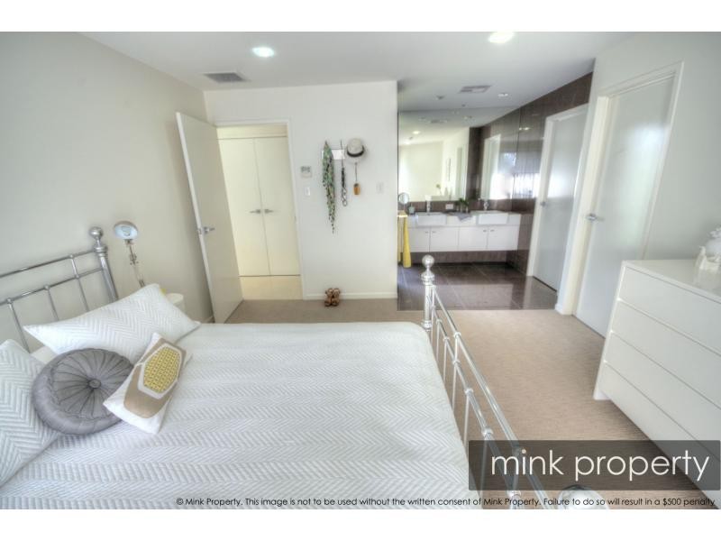 22 KURRIMINE Crescent, BRIGHTWATER, Mountain Creek QLD 4557