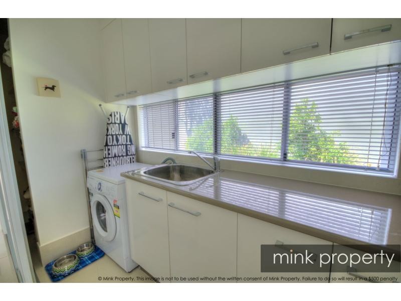 22 KURRIMINE Crescent, BRIGHTWATER, Mountain Creek QLD 4557