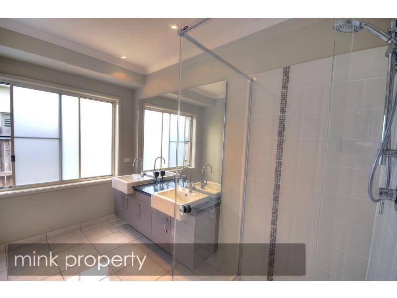 13 Riflebird Place, BRIGHTWATER, Mountain Creek QLD 4557