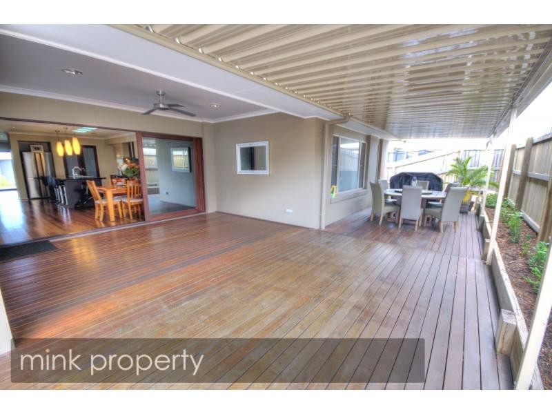 13 Riflebird Place, BRIGHTWATER, Mountain Creek QLD 4557