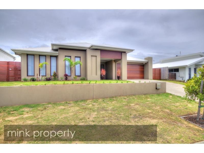 13 Riflebird Place, BRIGHTWATER, Mountain Creek QLD 4557