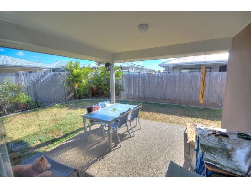 6 LARK Circuit, BRIGHTWATER, Mountain Creek QLD 4557