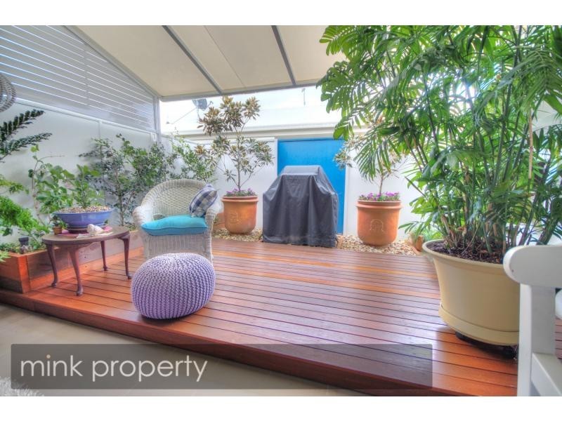2/27 TIBOUCHINA Street, BRIGHTWATER, Mountain Creek QLD 4557