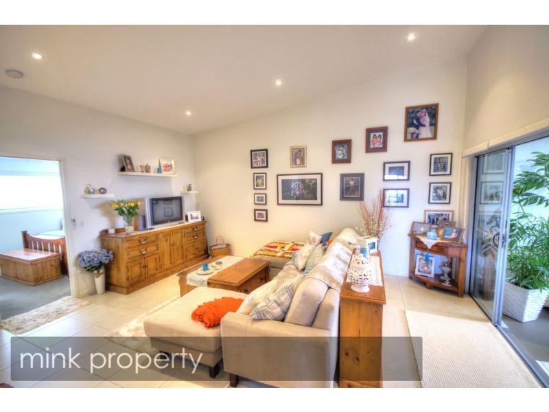 2/27 TIBOUCHINA Street, BRIGHTWATER, Mountain Creek QLD 4557