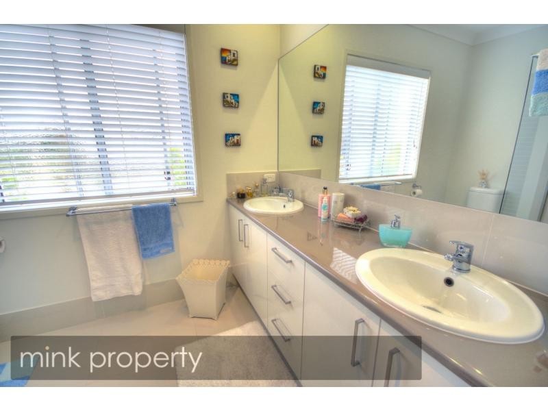 2/27 TIBOUCHINA Street, BRIGHTWATER, Mountain Creek QLD 4557