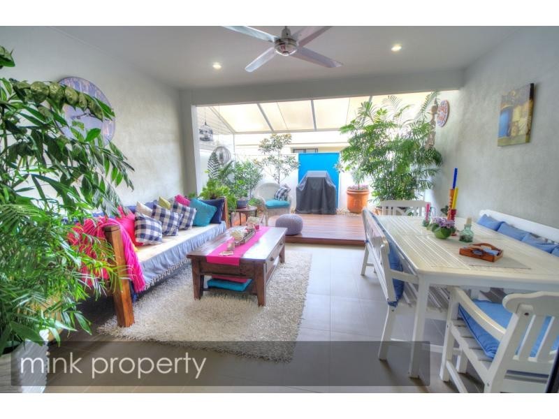 2/27 TIBOUCHINA Street, BRIGHTWATER, Mountain Creek QLD 4557