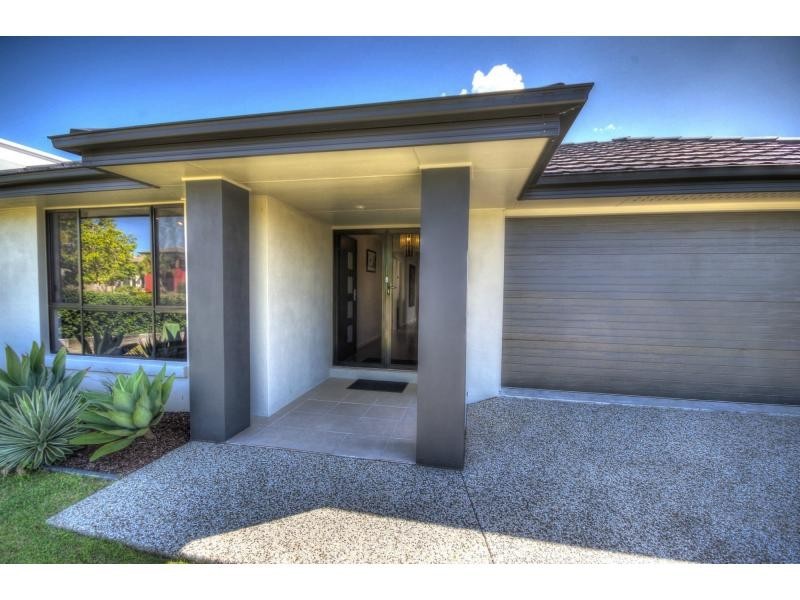 17 Flindersia Place, Brightwater, Mountain Creek QLD 4557