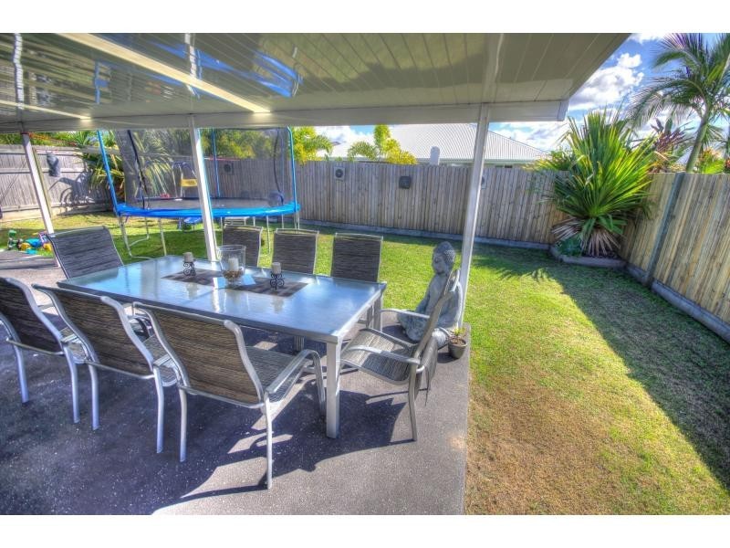 17 Flindersia Place, Brightwater, Mountain Creek QLD 4557