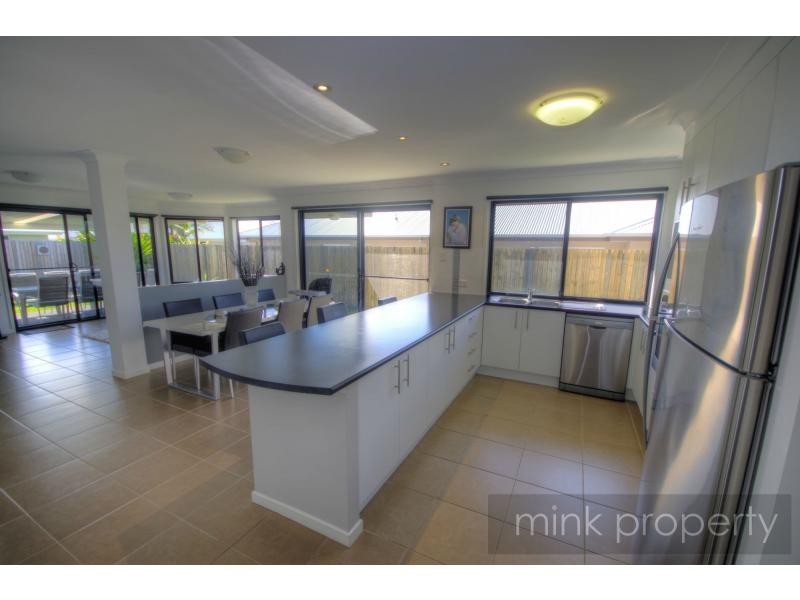 17 Flindersia Place, Brightwater, Mountain Creek QLD 4557