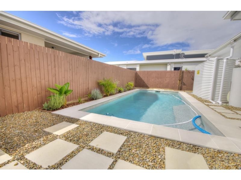 15 Hillsborough Circuit, BRIGHTWATER, Mountain Creek QLD 4557
