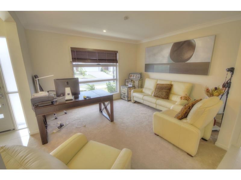 15 Hillsborough Circuit, BRIGHTWATER, Mountain Creek QLD 4557