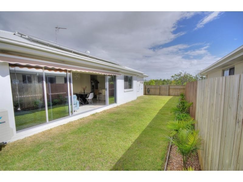 15 Hillsborough Circuit, BRIGHTWATER, Mountain Creek QLD 4557