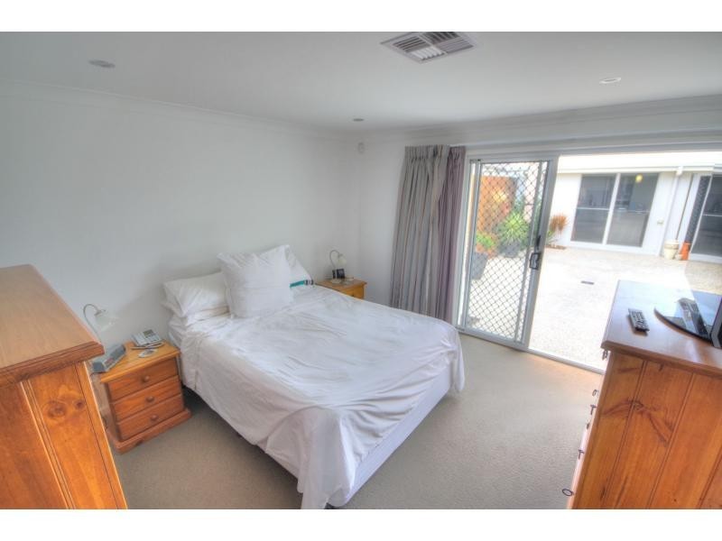 14 Skua Place, BRIGHTWATER, Mountain Creek QLD 4557