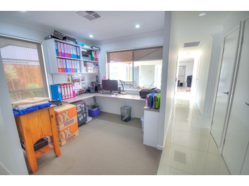 14 Skua Place, BRIGHTWATER, Mountain Creek QLD 4557