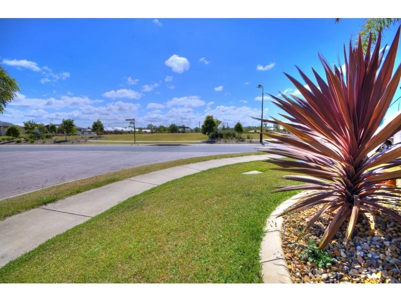 32 TIBROGARGAN Circuit, BRIGHTWATER, Mountain Creek QLD 4557