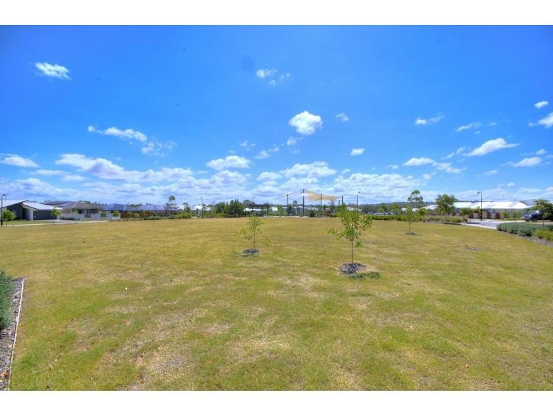 32 TIBROGARGAN Circuit, BRIGHTWATER, Mountain Creek QLD 4557