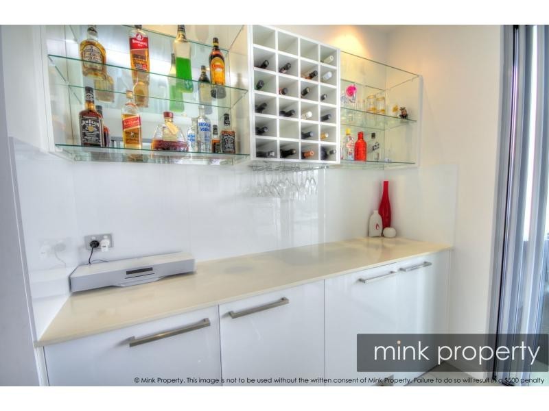 9 OUTRIGGER Street, Lake Kawana “The Decks”, Wurtulla QLD 4575