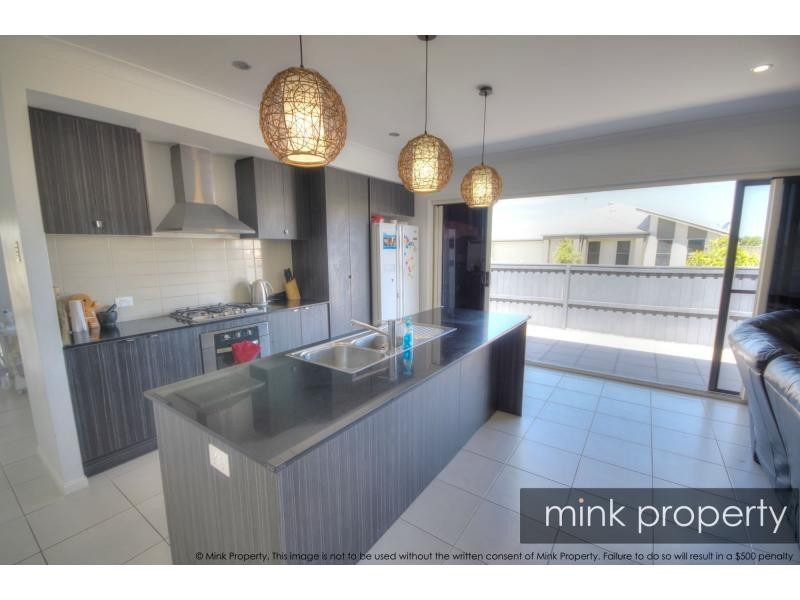24 TIBROGARGAN Circuit, BRIGHTWATER, Mountain Creek QLD 4557