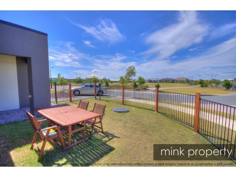 24 TIBROGARGAN Circuit, BRIGHTWATER, Mountain Creek QLD 4557