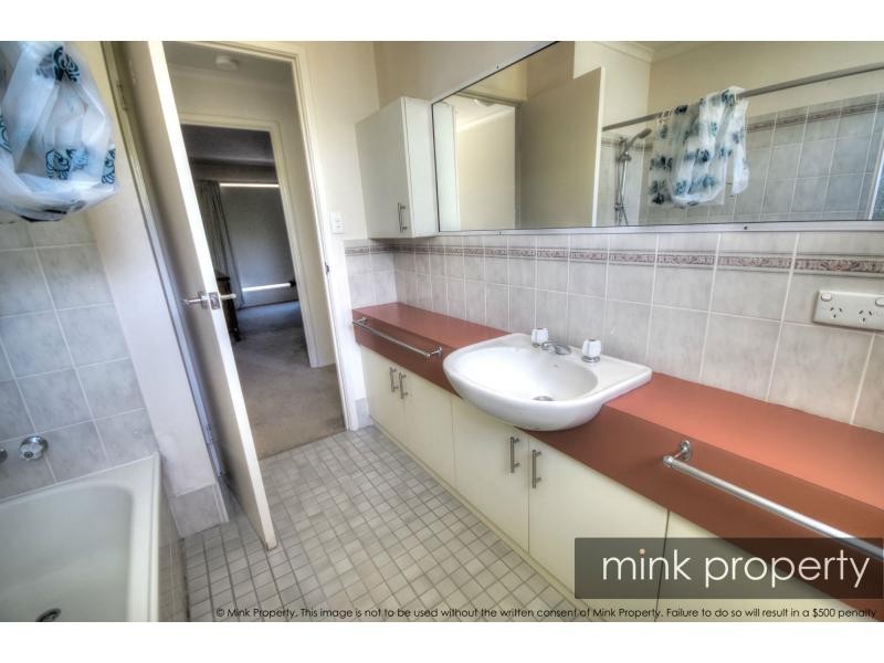 2/13 Carrothool Place, Mooloolaba QLD 4557