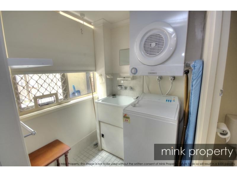 2/13 Carrothool Place, Mooloolaba QLD 4557