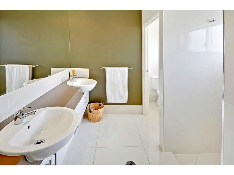 6 Osmanthus Court, Brightwater, Mountain Creek QLD 4557