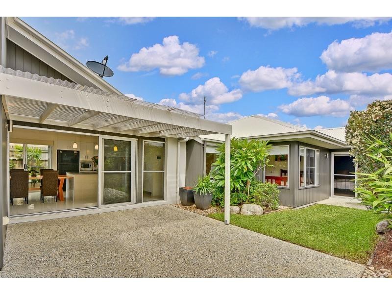 6 Osmanthus Court, Brightwater, Mountain Creek QLD 4557