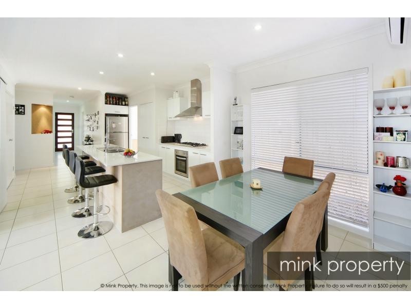 14 MYRTLE PLACE, BRIGHTWATER, Mountain Creek QLD 4557