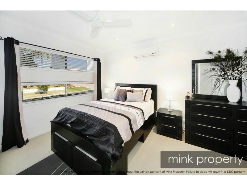 14 MYRTLE PLACE, BRIGHTWATER, Mountain Creek QLD 4557