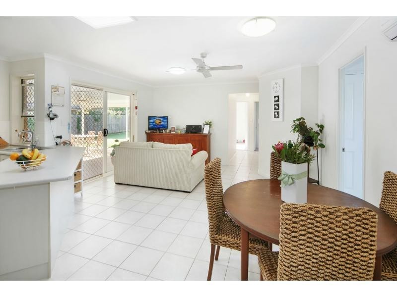 7 SWEETBRUSH Place, GLENFIELDS, Mountain Creek QLD 4557