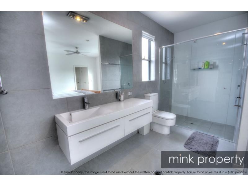 009 OUT RIGGER Street, Birtinya QLD 4575