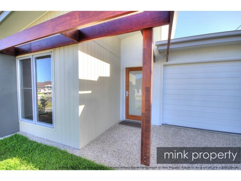 3 Cobia Court, BRIGHTWATER, Mountain Creek QLD 4557