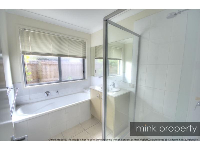 5 Pumicestone Way, BRIGHTWATER, Mountain Creek QLD 4557