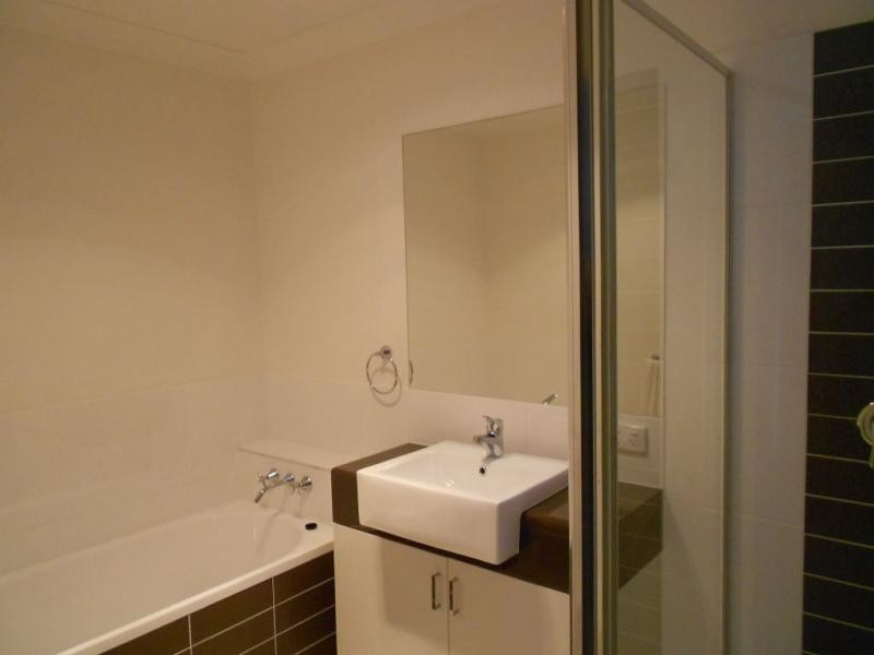 Duplex 2/6B CUMBERLAND Crescent, CREEKWOOD, Little Mountain QLD 4551