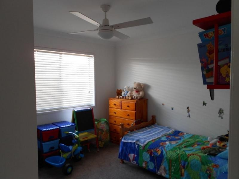 Duplex 2/6B CUMBERLAND Crescent, CREEKWOOD, Little Mountain QLD 4551