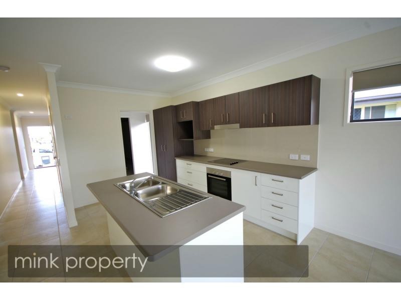 31 Coonoowrin Crescent, BRIGHTWATER, Mountain Creek QLD 4557