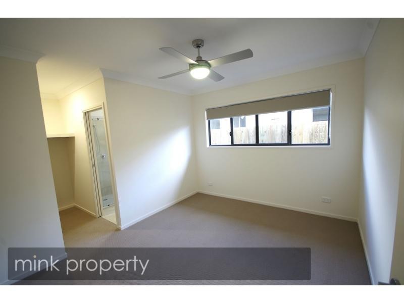 31 Coonoowrin Crescent, BRIGHTWATER, Mountain Creek QLD 4557
