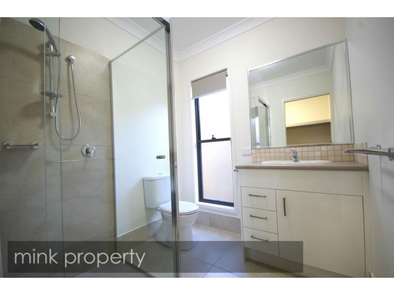 31 Coonoowrin Crescent, BRIGHTWATER, Mountain Creek QLD 4557