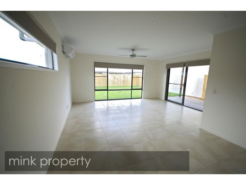 31 Coonoowrin Crescent, BRIGHTWATER, Mountain Creek QLD 4557