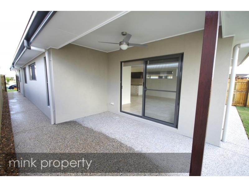 31 Coonoowrin Crescent, BRIGHTWATER, Mountain Creek QLD 4557
