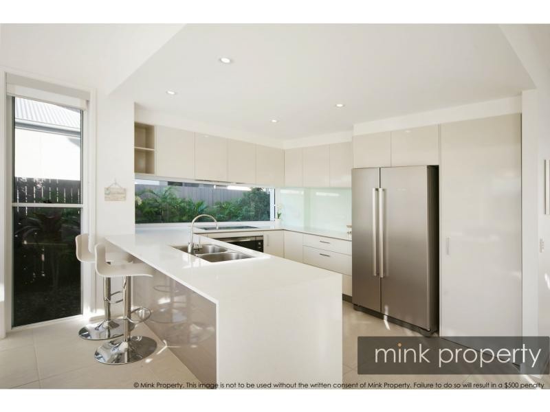 18 HELICONIA STREET, BRIGHTWATER, Mountain Creek QLD 4557