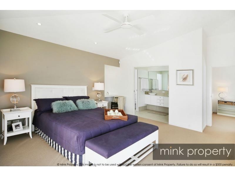 18 HELICONIA STREET, BRIGHTWATER, Mountain Creek QLD 4557