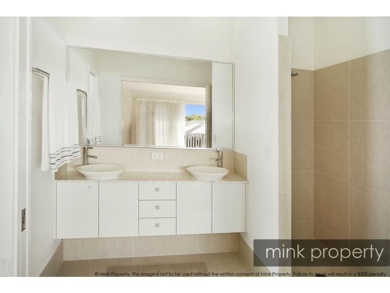 18 HELICONIA STREET, BRIGHTWATER, Mountain Creek QLD 4557