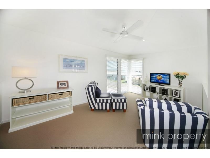 18 HELICONIA STREET, BRIGHTWATER, Mountain Creek QLD 4557