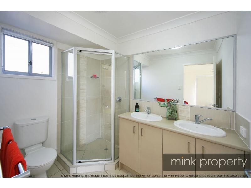 9 RIVERSTONE Crescent, Little Mountain QLD 4551